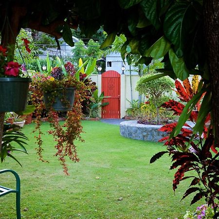 Heritage Inn Trinidad Belmont Exteriér fotografie